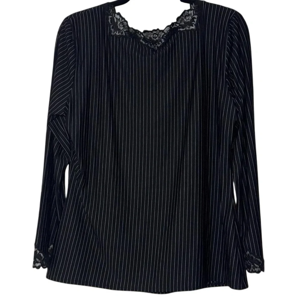 NWT Soma Women’s Travelers Ticking Black Pin Stripe Lace 3/4 Sleeve Top — LARGE - Picture 4 of 6